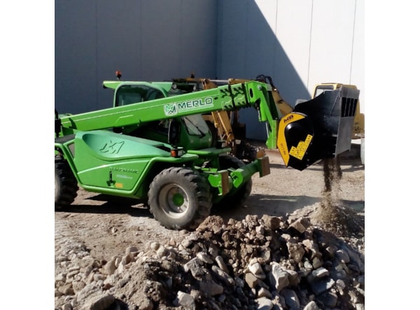 Cupa de concasare constructii MB Crusher MB-L140 S2 -- frontal 5 - 11 t. de vanzare